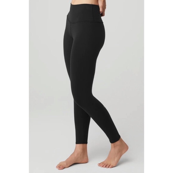 ALO Yoga 7/8 High-Waist Airbrush Legging Black - Picture 2 of 7